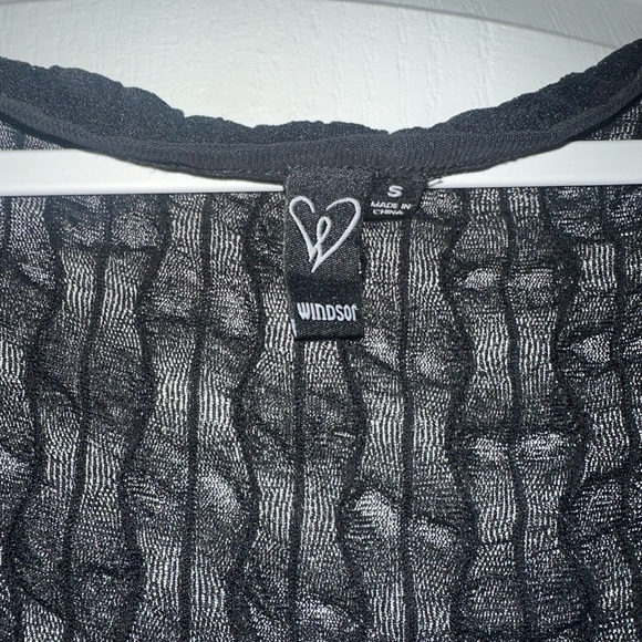 Windsor Black Asymmetrical Ribbed Long Sleeve Blouse - Picture 3 of 3